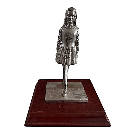 MULLINGAR PEWTER Irish Dancer Figurine 6.5” Wooden Base Silver-Tone - Picture 1 of 4